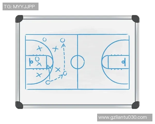 武汉篮球队整体压制分析：战术布局与球员表现的深度解读